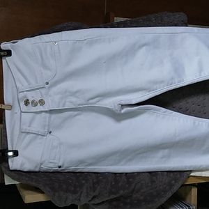 White denim jeans